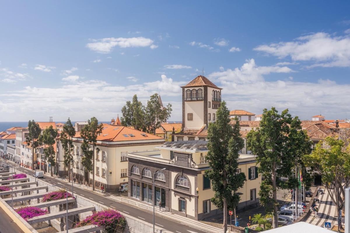 Madeira Rooftop Studio, Ocean & View Apartment *